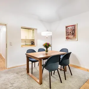 Lejlighed Lofty Torstr Apartments, 4 Unique Units From 1-3 Bedrooms, Ideal For Families & Groups, Berlin